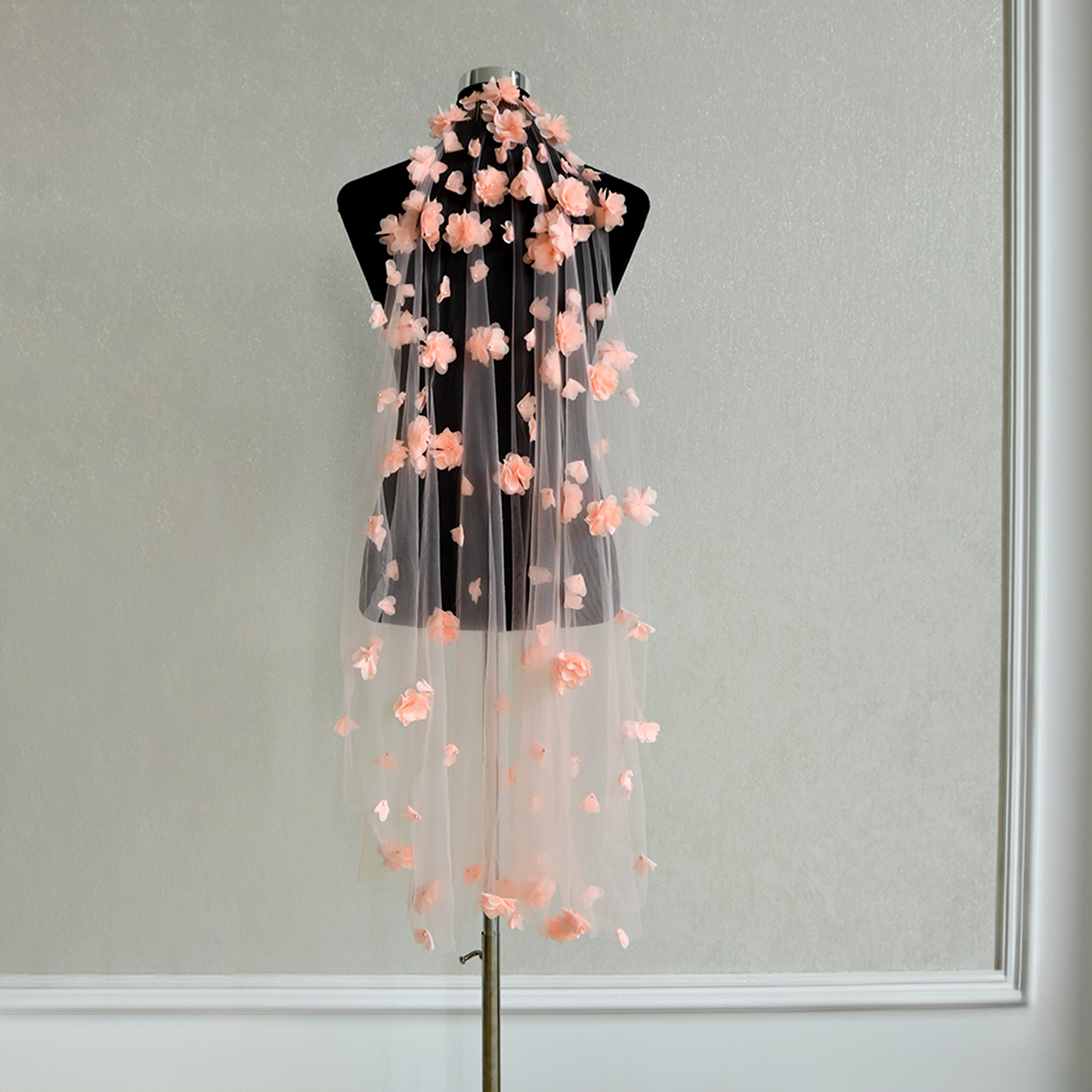 BRIDELLA BM137 A Pink Three-Dimensional Flower Decorated Bridal Veil With A Comb A Cute And Sweet Wedding Dress Accessory