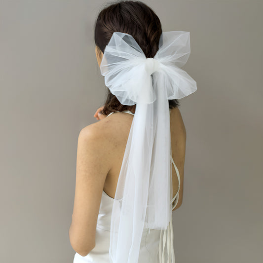 M111-I ivory mesh veil