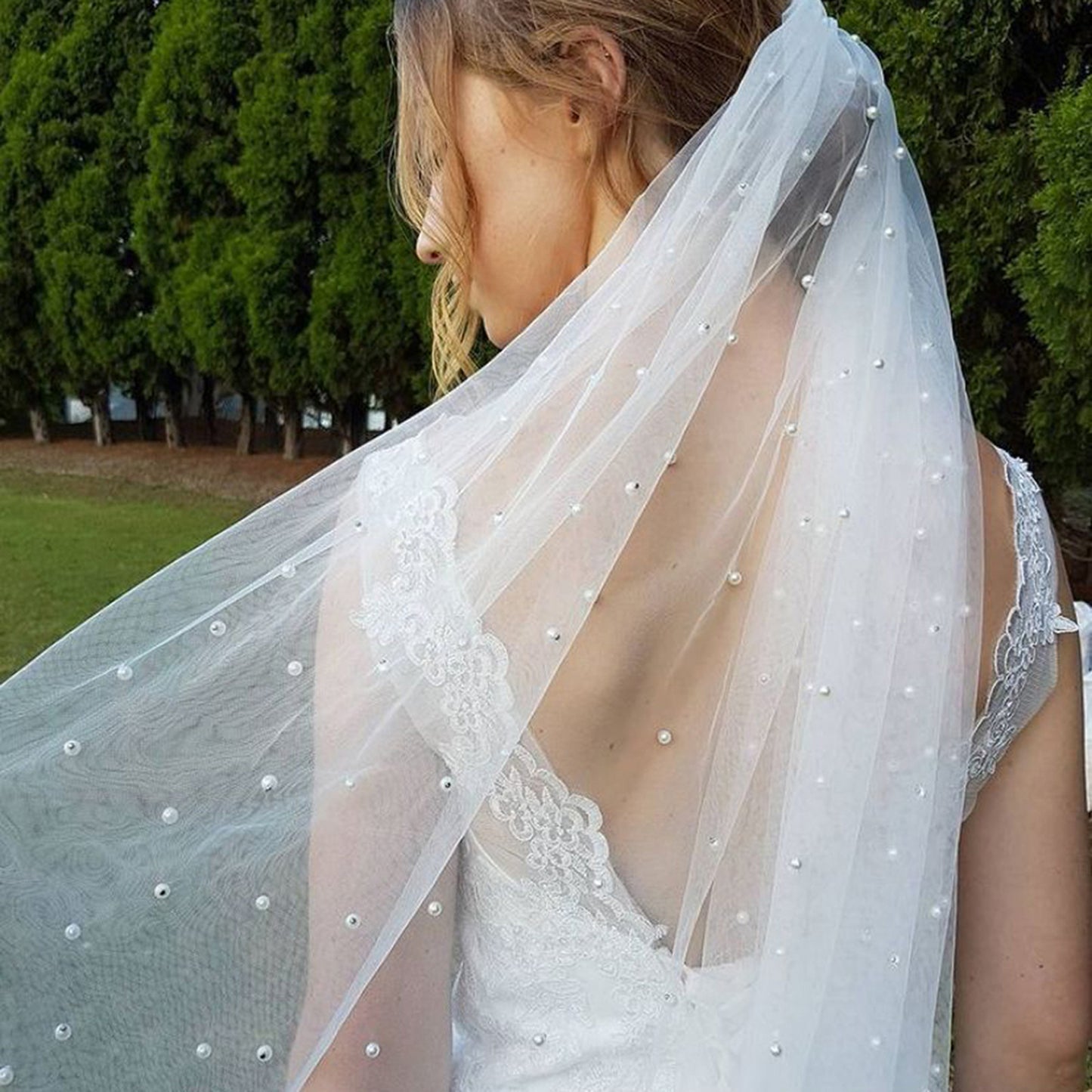 BRIDELLA BV05 Fashion Cathedral Bridal Beaded Veil Single Layer with Hair Comb Soft Yarn Wedding Accessories