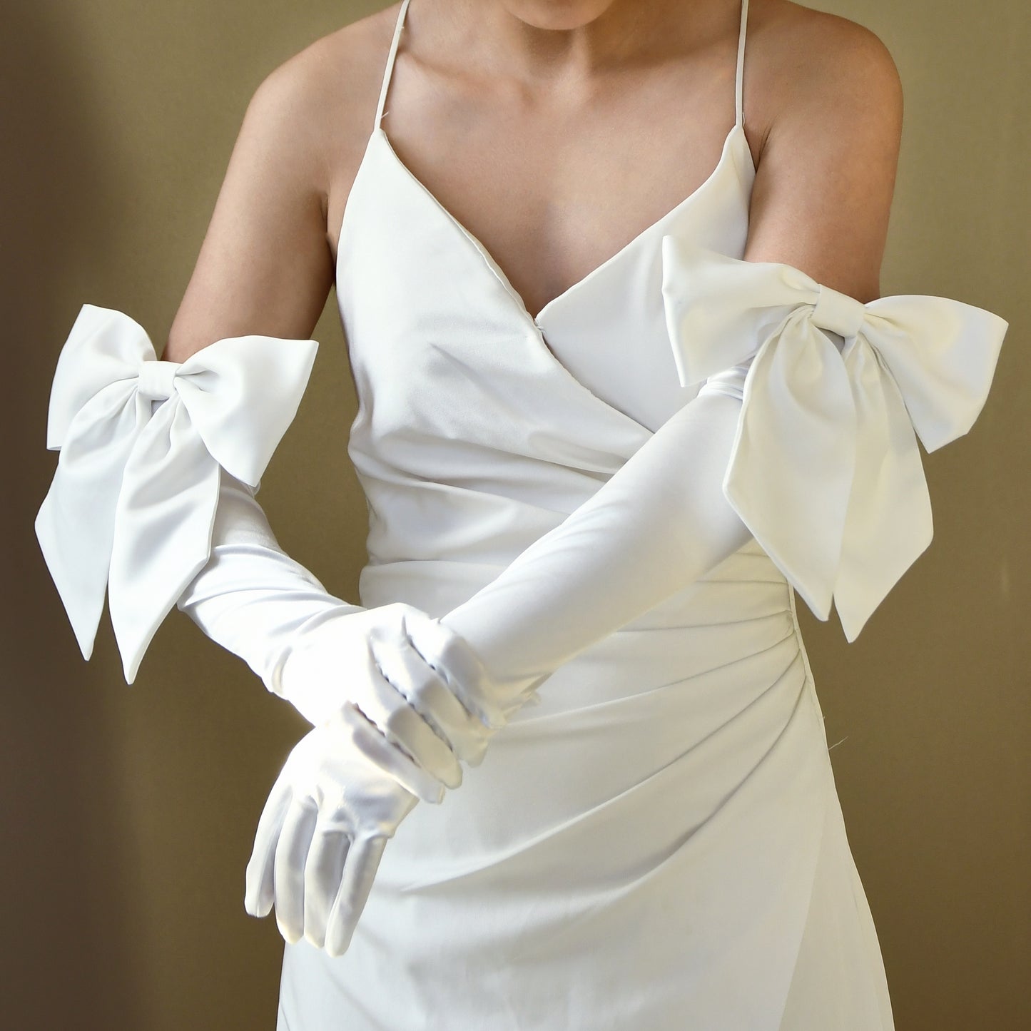 BRIDELLA BVM42 White Satin Five Finger Gloves With Bow Decoration Suitable For Bridal Wedding Ceremony Gloves