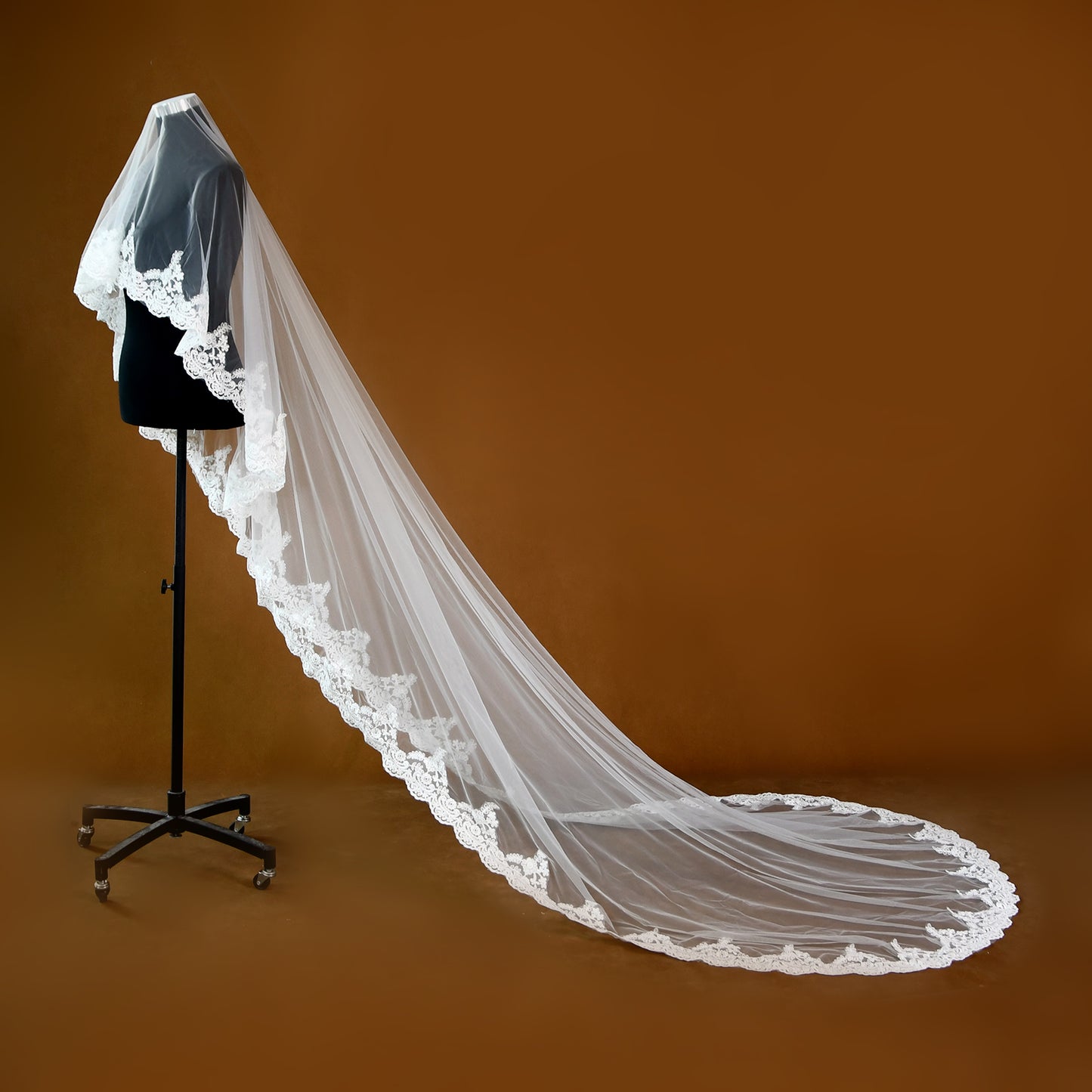 BRIDELLA BM49 Classic Cathedral Lace Bridal Blusher Veil Bridal Accessories Suitable For Bride Wedding Bachelorette Party (No Comb)