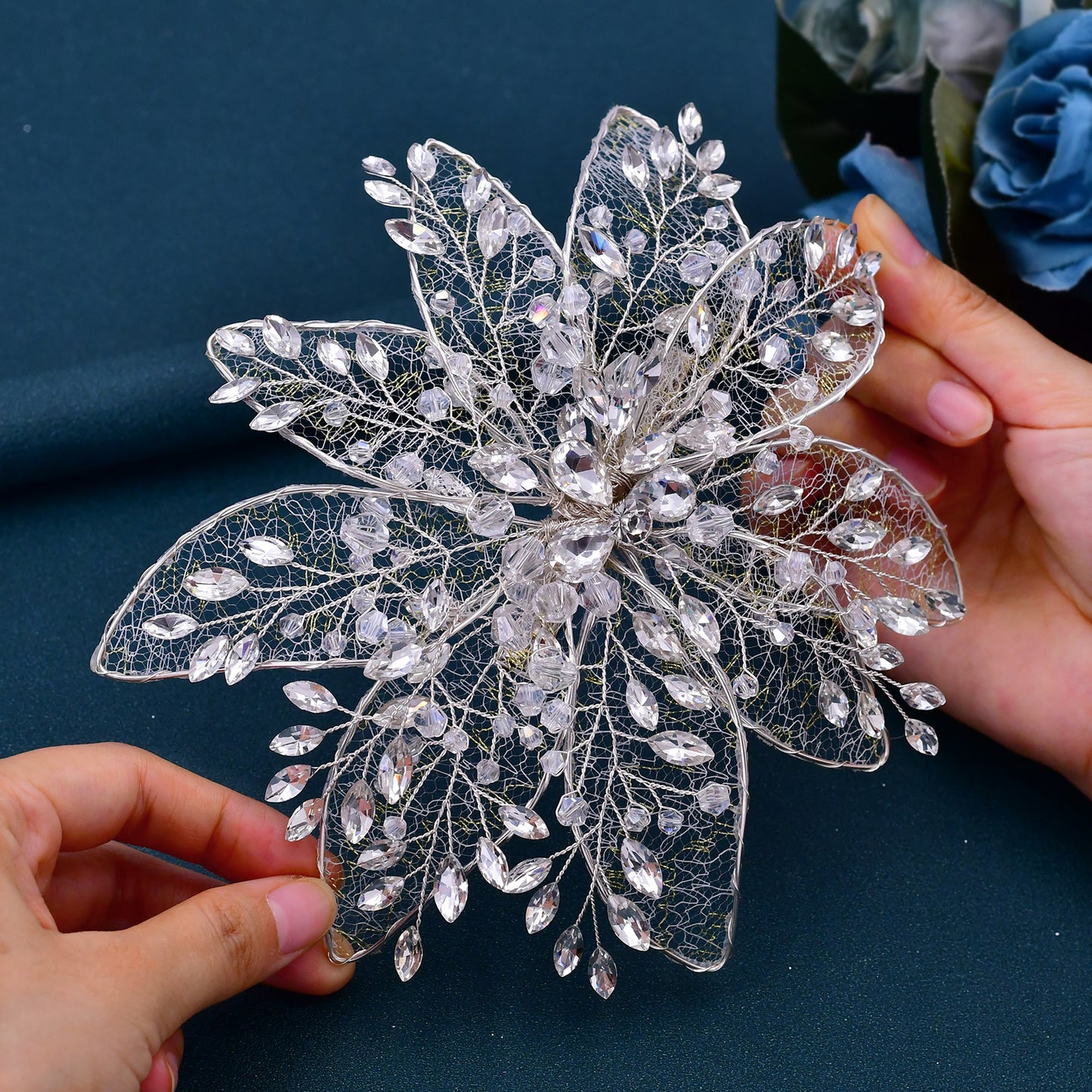 BRIDELLA BHP217 Vintage Hairwear Wedding Hair Jewelry Bridal Crown Silver Rhinestone Wedding Tiara Feather Wedding Headpieces