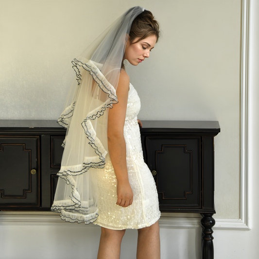 M86-I white lace mesh veil