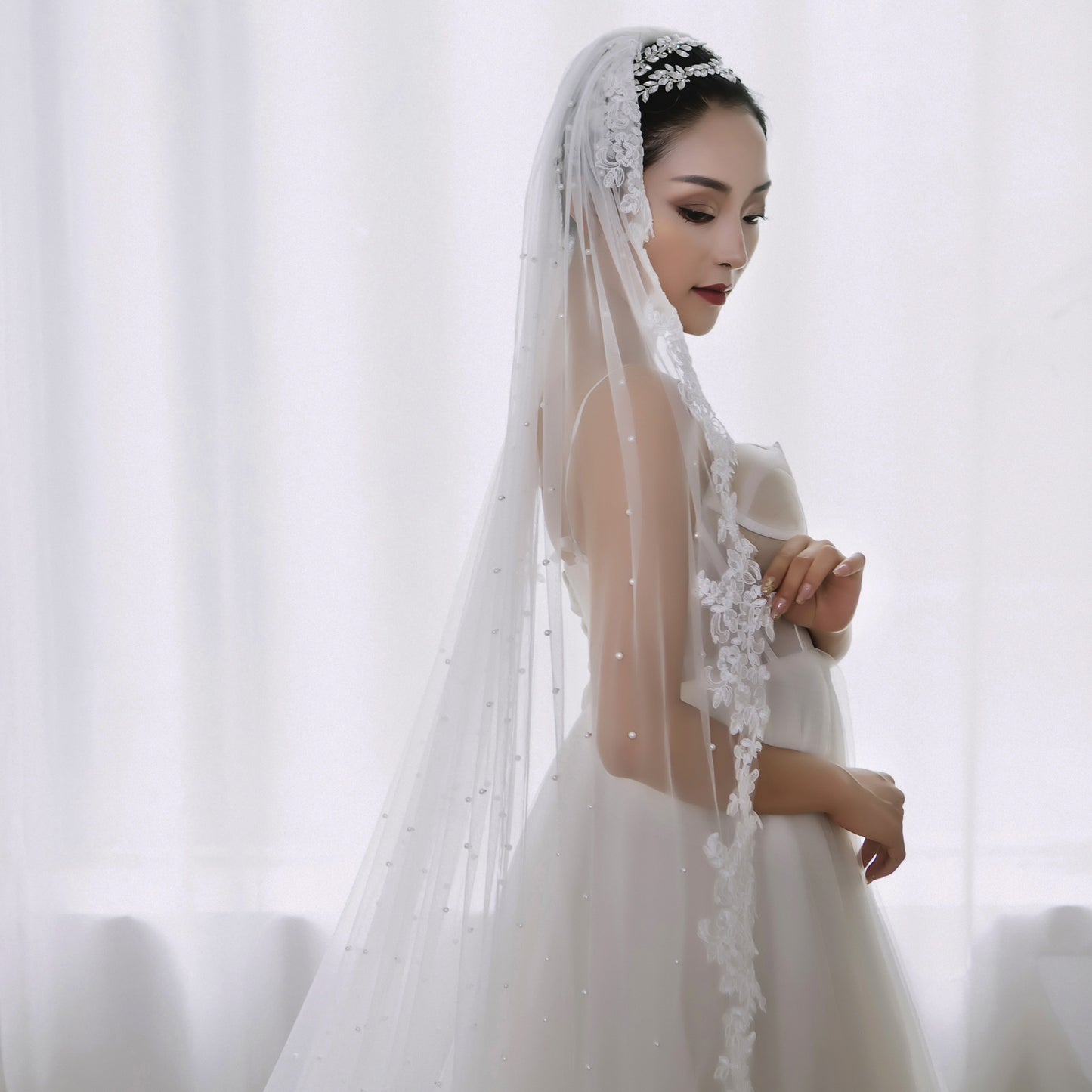 BRIDELLA BV82 Fashion Bridal Wedding Lace Veil Single Layer Cathedral Train Elegant Combed Pearl Tulle