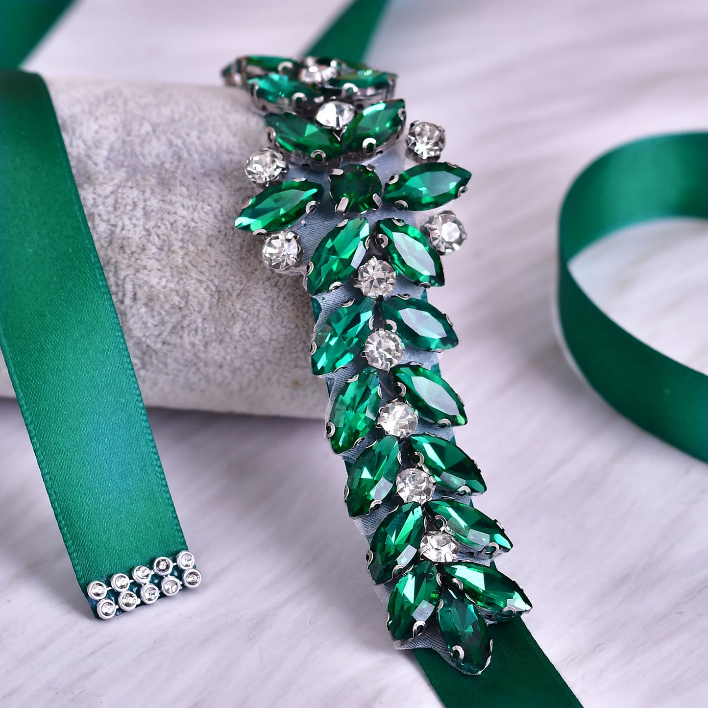 BRIDELLA BS69KL Creative Versatile Hole Green Elegant Waist Accessory Handmade Bridal Belt