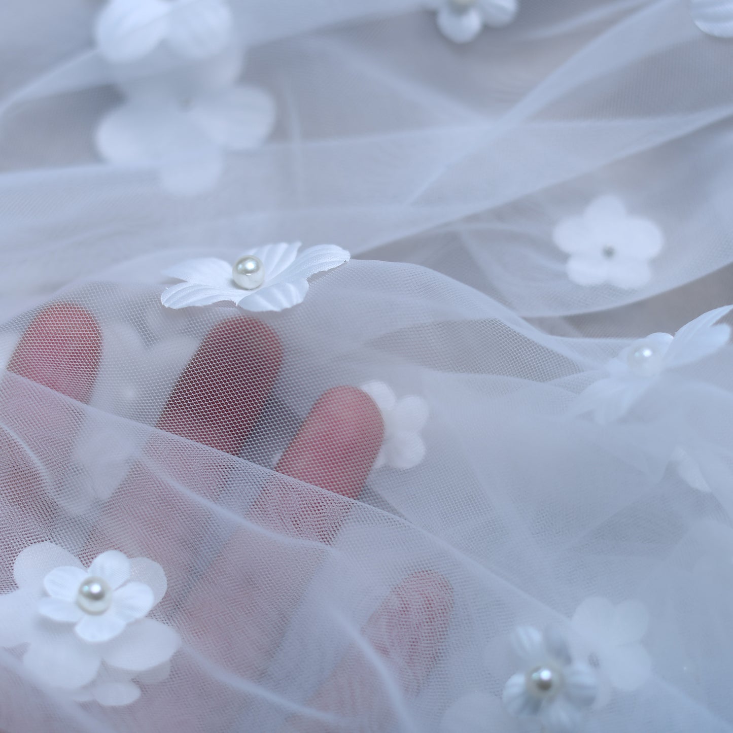 BRIDELLA BV80 Single-Layer Flower Decoration Bridal Wedding Veil Short Elbow-Length Light And Thin With Hair Comb Veil