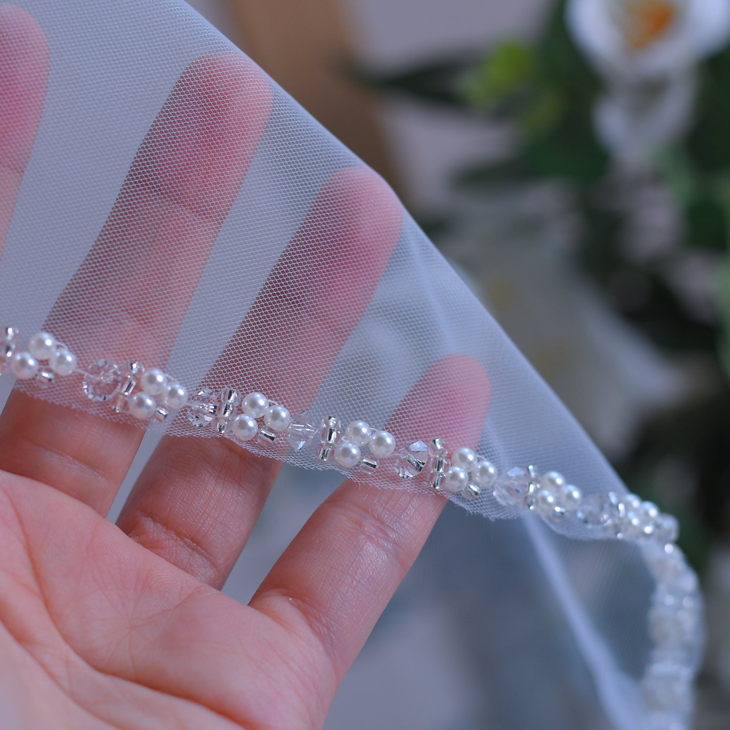 BRIDELLA BV175 Fashion Bridal Exquisite Beaded Veil Single Layer Fingertip Length with Hair Comb Wedding Accessories