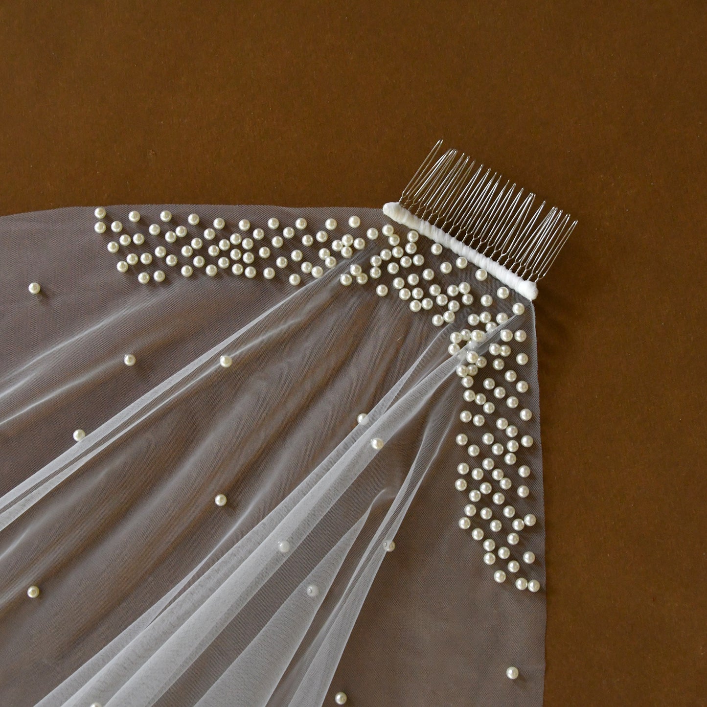 BRIDELLA BV172 Minimalist Pearl Veil Perfect For A Single-Layer Bridal Wedding Or Bachelorette Party Look
