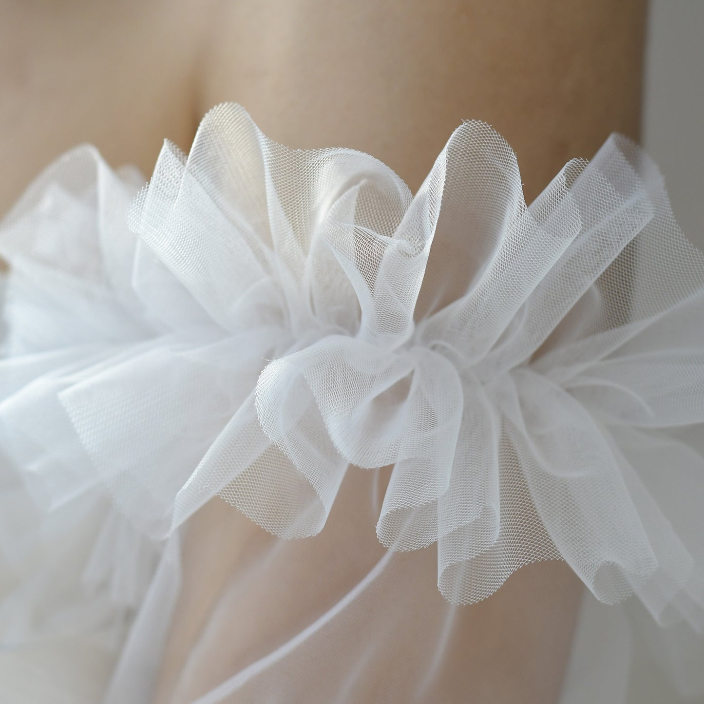 BRIDELLA BMM07 White Bridal Glove Tulle Fluffy Veil Wedding Detachable Sleeve For Woman Party Accessories