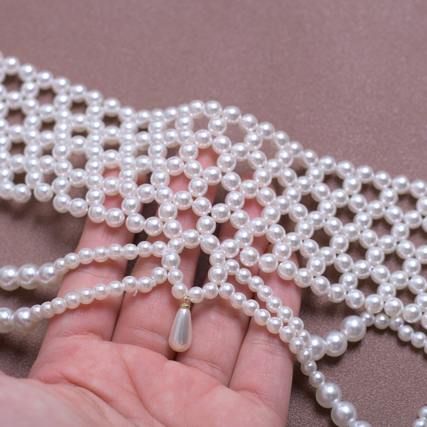 VG96 white pearl shawl