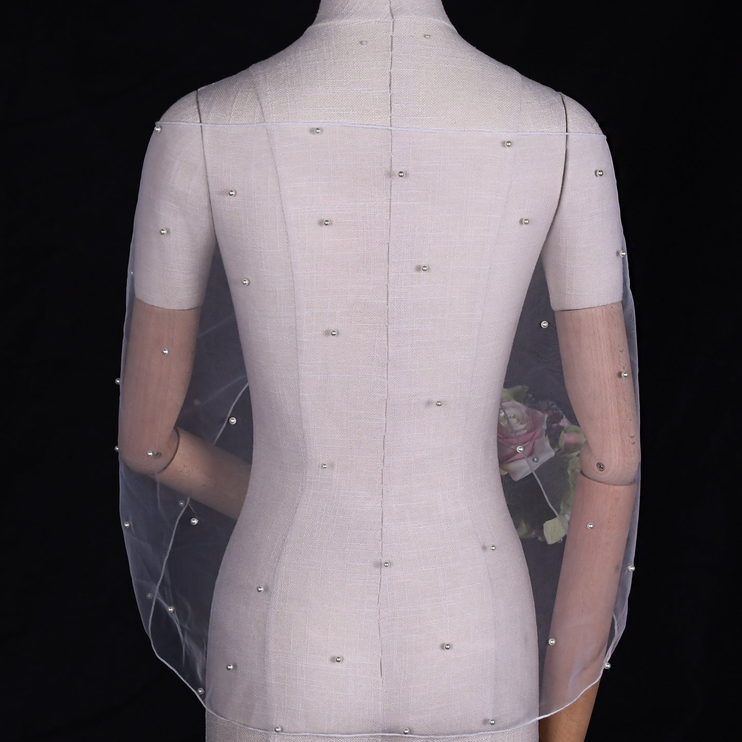 VG86-I white pearl mesh shawl