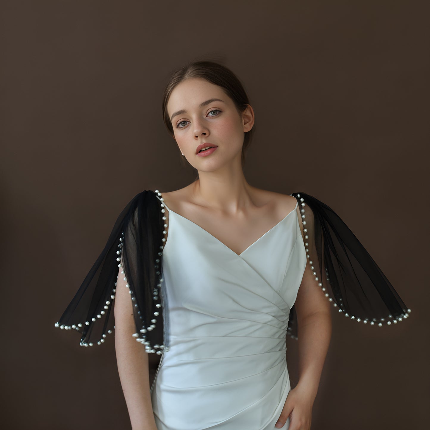 VG40A-W white mesh shawl