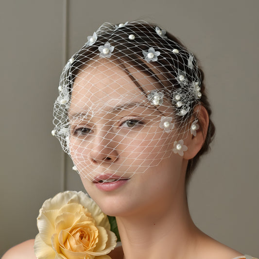 VA15-W white pearl mesh hair comb