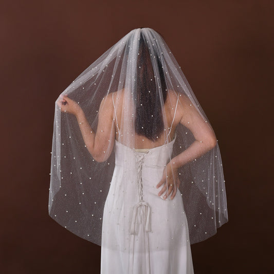 V91A-IY1 white pearl mesh veil
