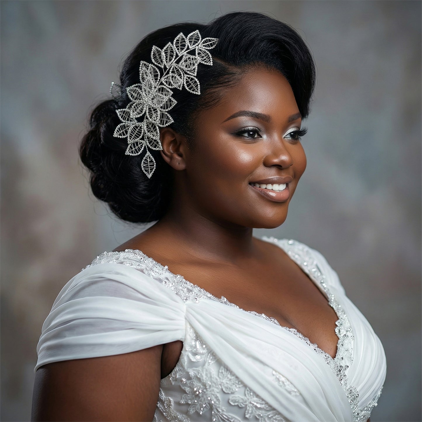 Bridella BHP256-S Silver Rhinestone Crown