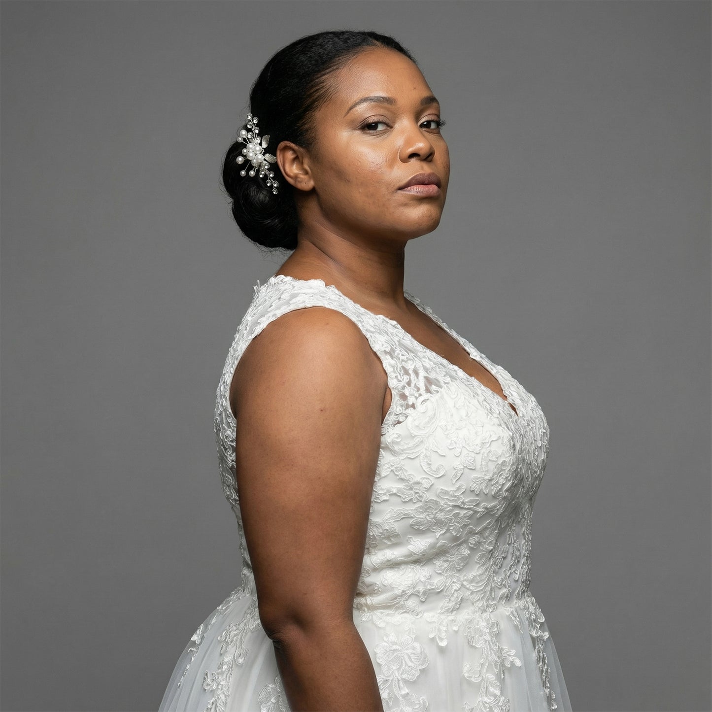 Bridella BHP504-S Silver Rhinestone & Pearl Headwear