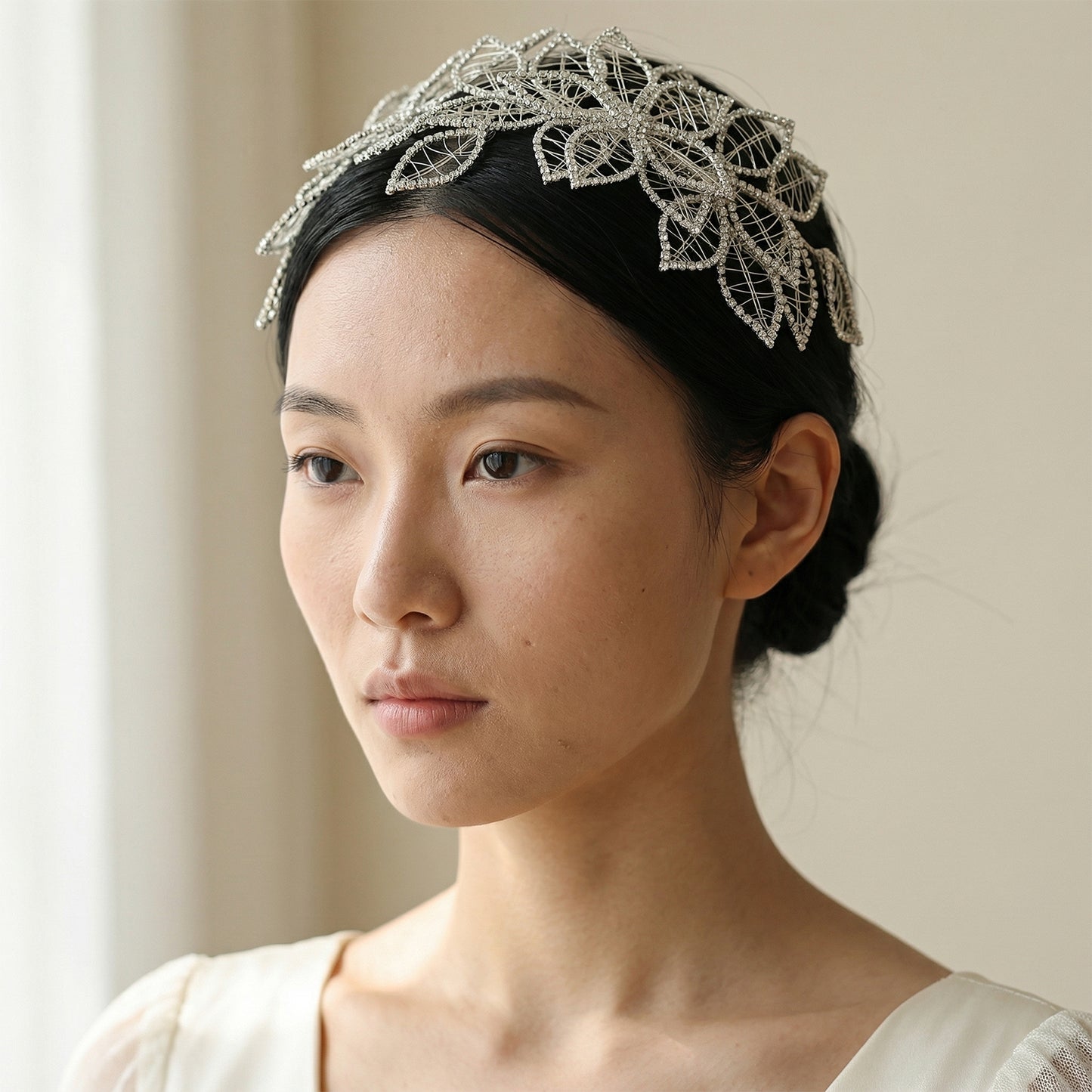 Bridella BHP256-S Silver Rhinestone Crown