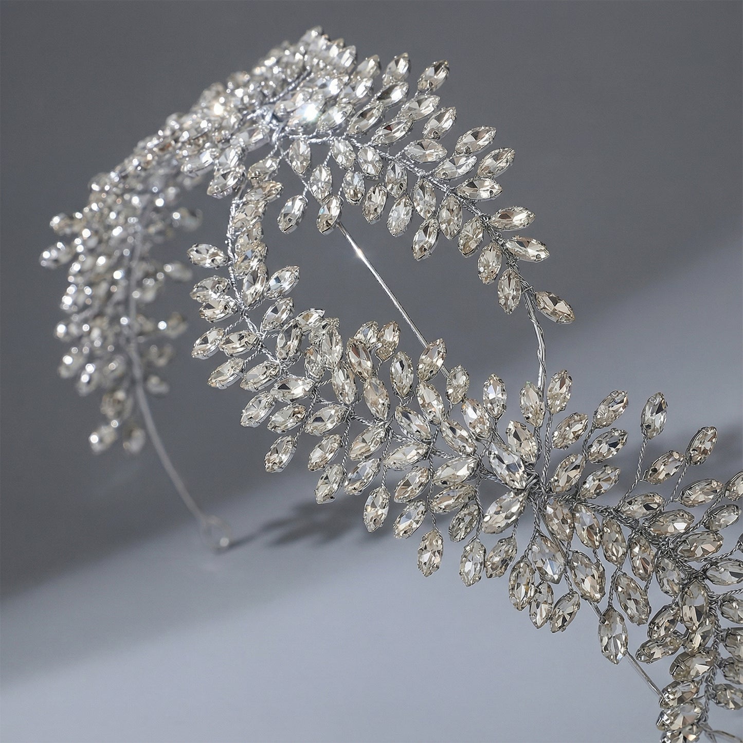 Bridella BHP444-S Silver Rhinestone & Pearl Crown