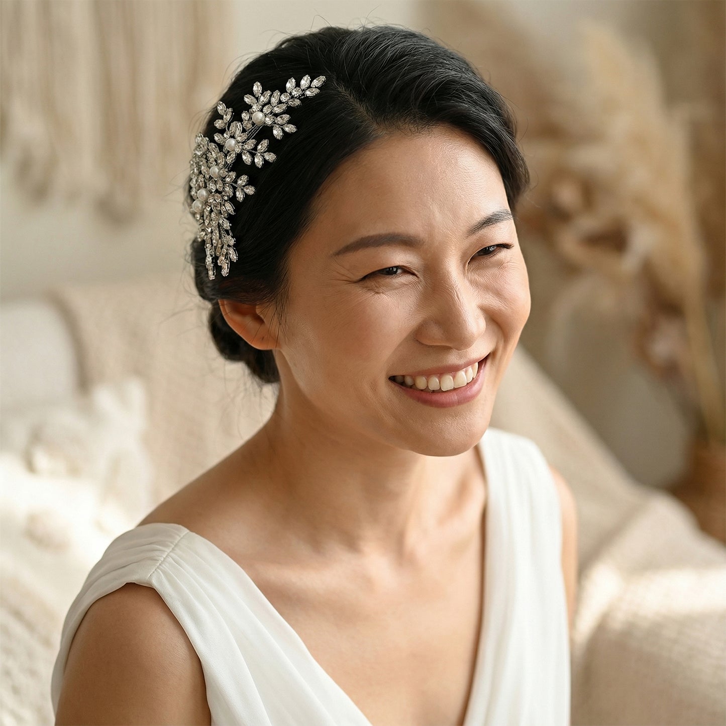 Bridella BHP434-S Silver Rhinestone & Pearl Hair Comb