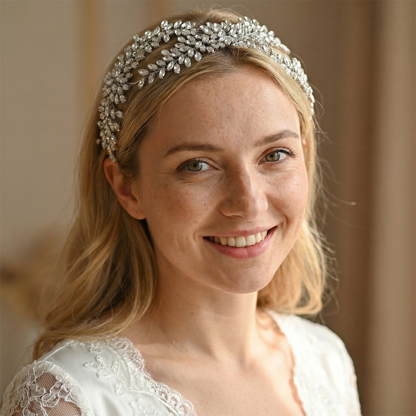 Bridella BHP444-S Silver Rhinestone & Pearl Crown