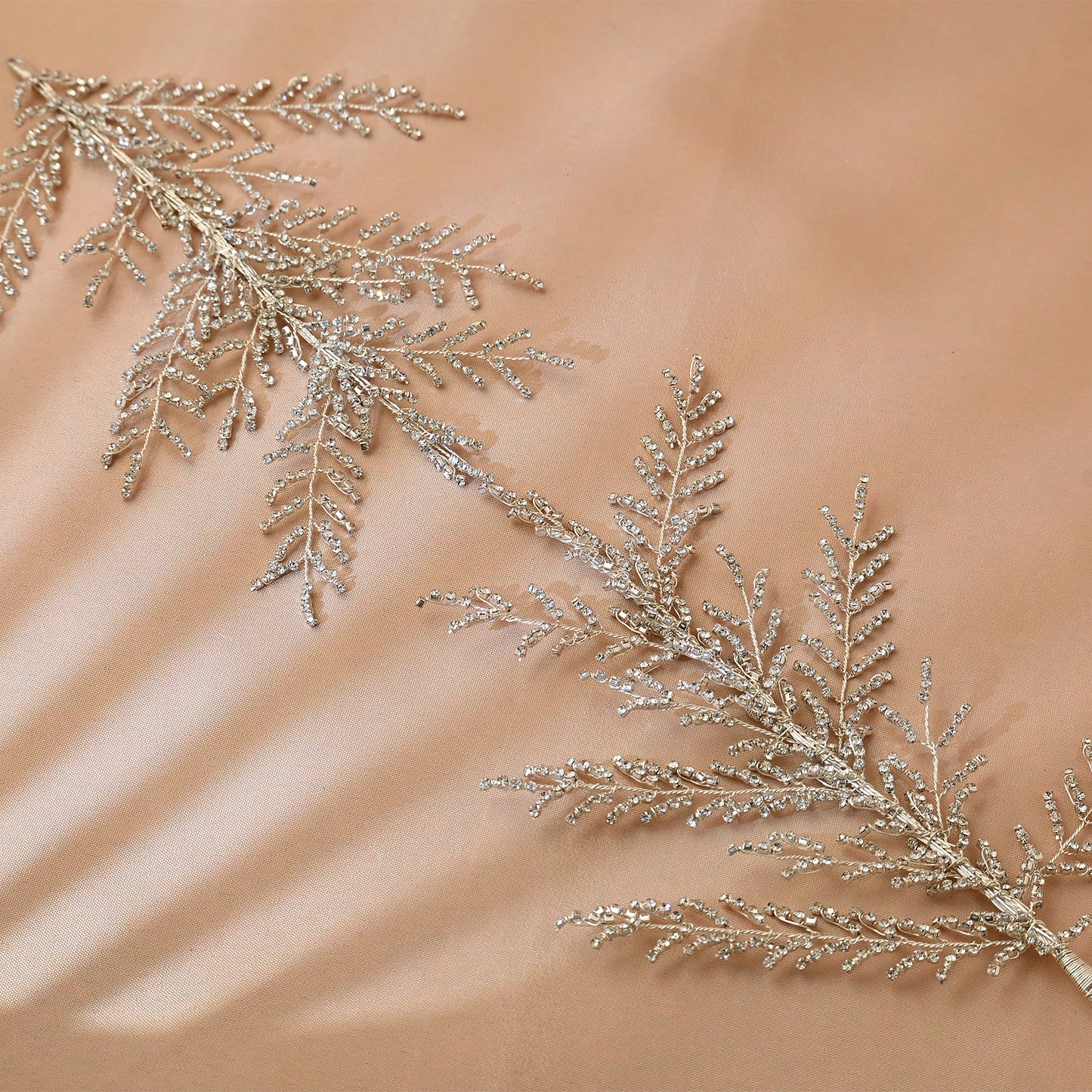 Bridella BHP493-S Silver Rhinestone Crown