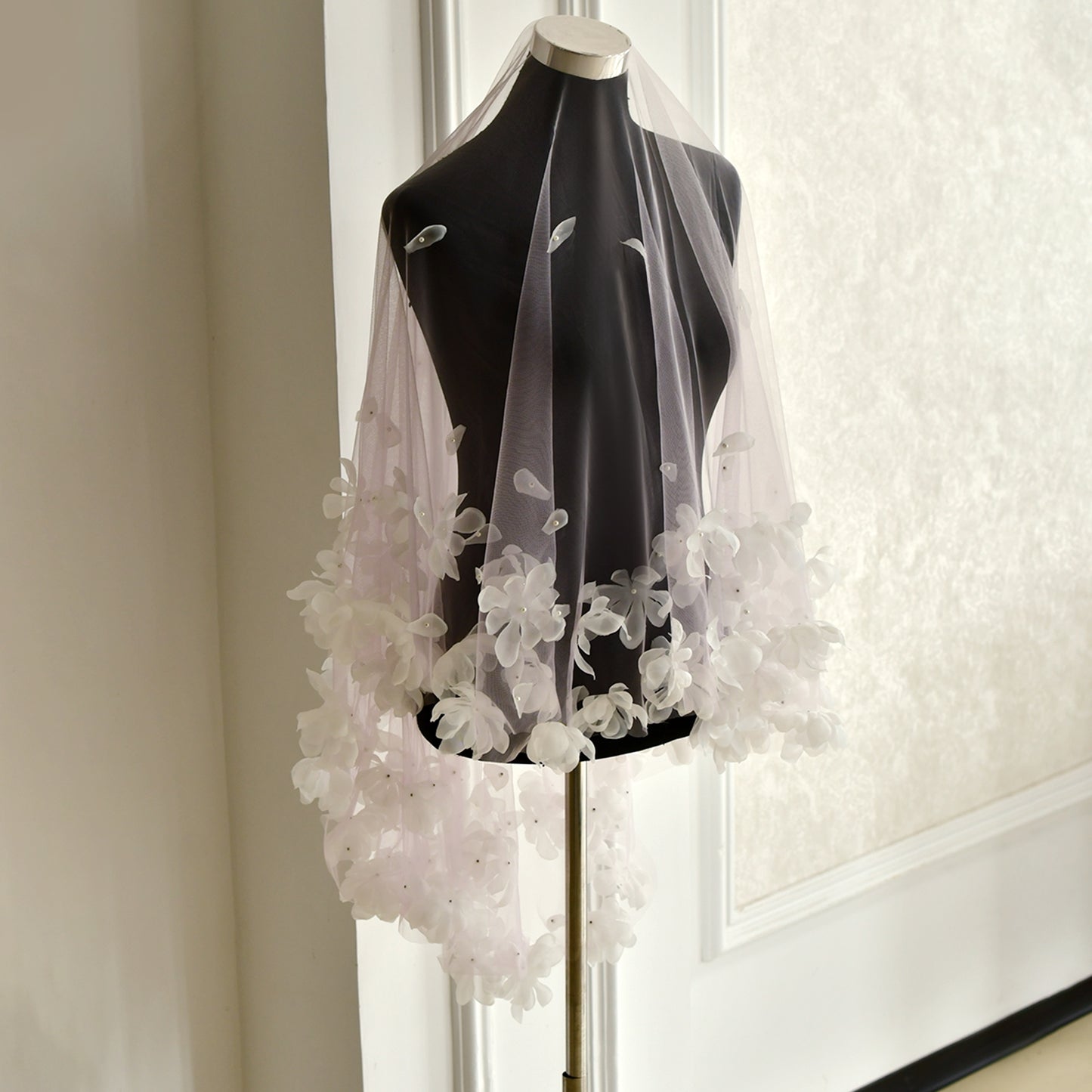 BRIDELLA BM134 A Pink Comb-Free Bridal Veil With Three-Dimensional Flower Decoration, Romantic And Beautiful Suitable For Women's Dresses To Match Wedding Accessories