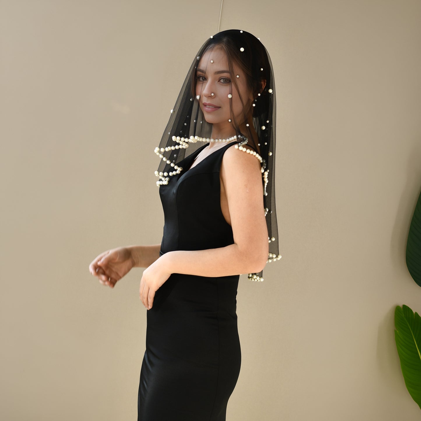 V266-BN1 black pearl mesh veil