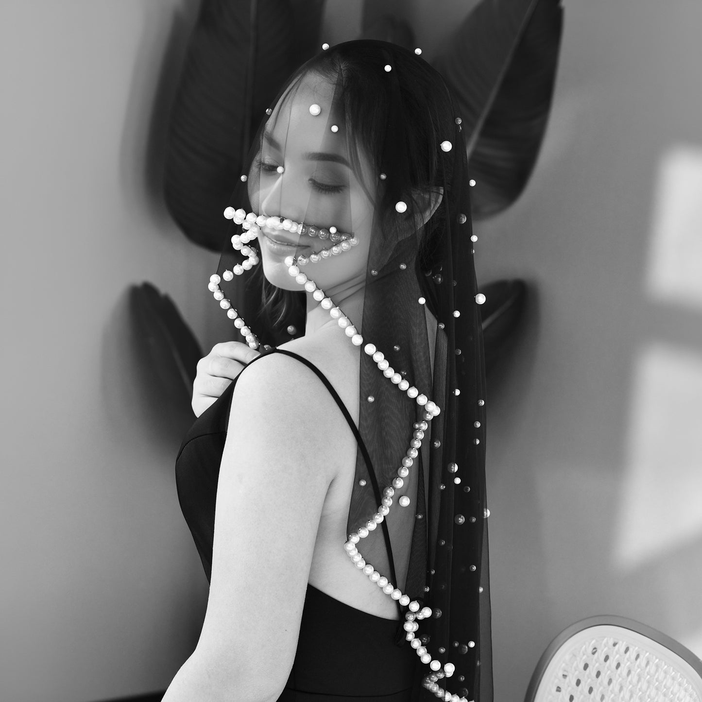 V266-BN1 black pearl mesh veil