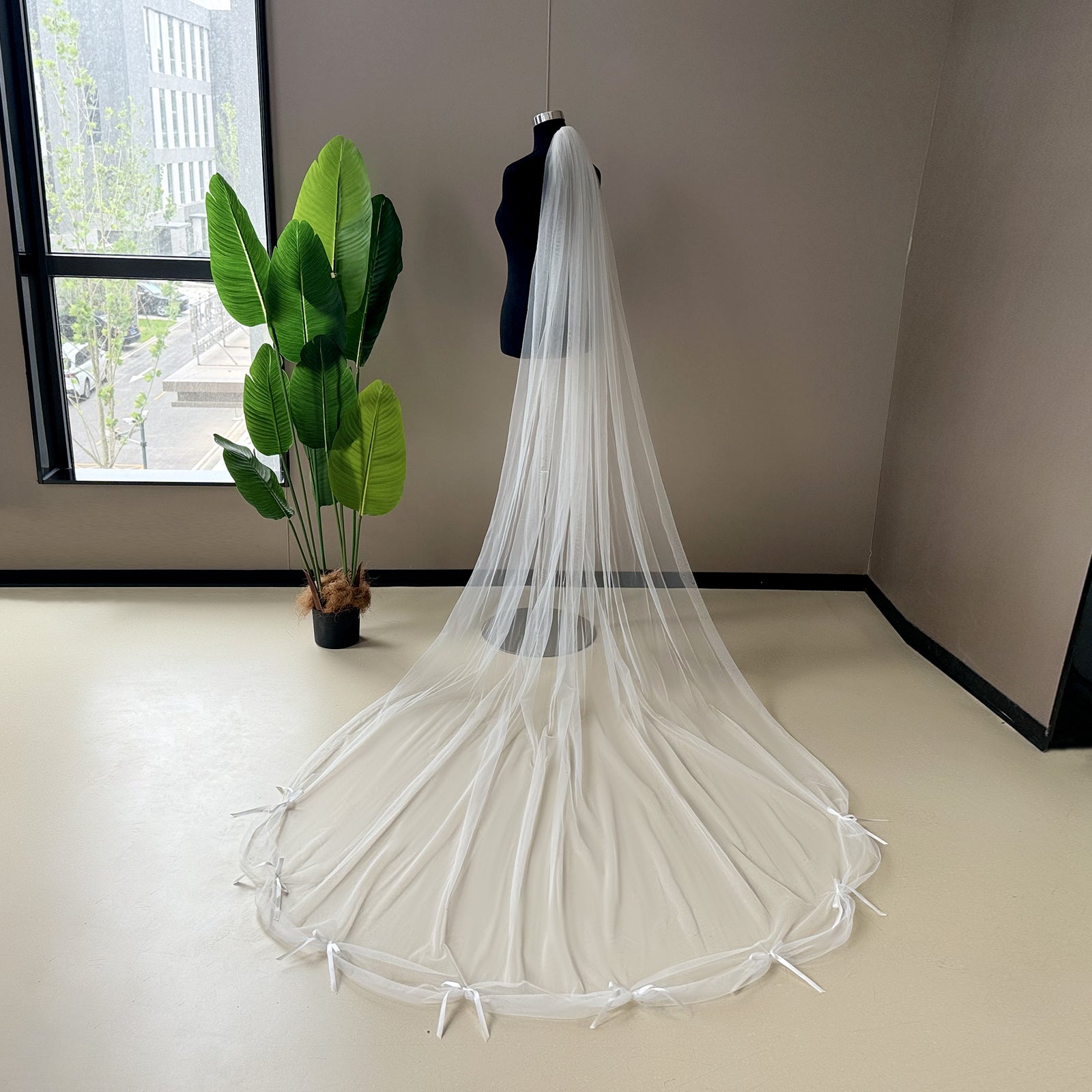 V296-IY2.9 ivory mesh hair comb