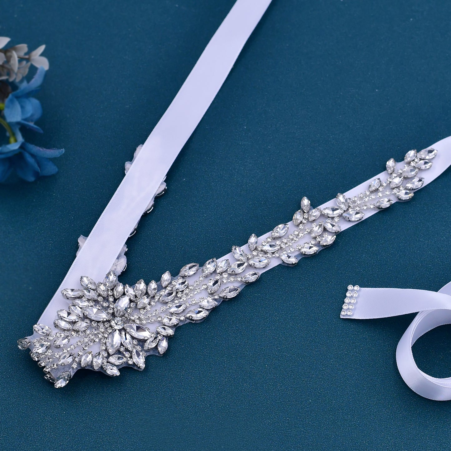 BS11-White silver rhinestone belt