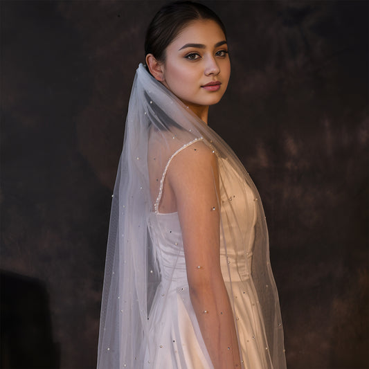 BRIDELLA BM62-IY1.5 Elegant Single-Layer Imitation Pearl Bridal Veil with Rhinestone Decoration Romantic Tulle Rhinestone Wedding Veil with Comb Sparkling Rhinestone Veil Classic Bridal Accessories Suitable for Halloween Party Bridal Weddings