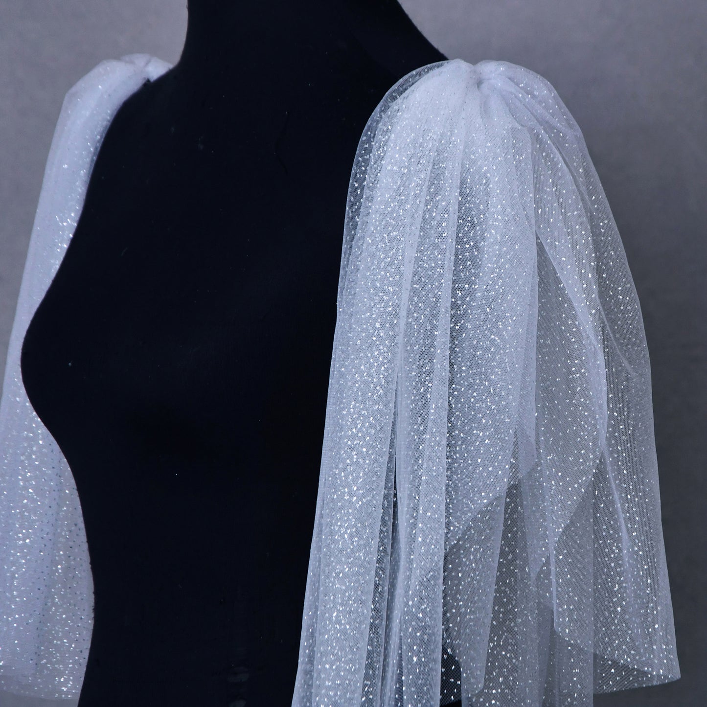 VG40-B black mesh shawl