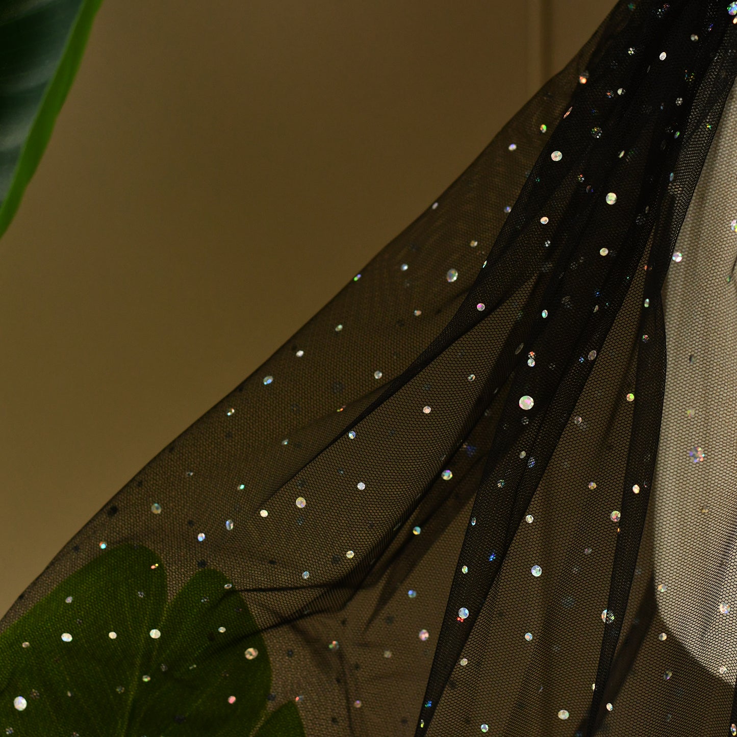 V210A-B black mesh sequins accessory