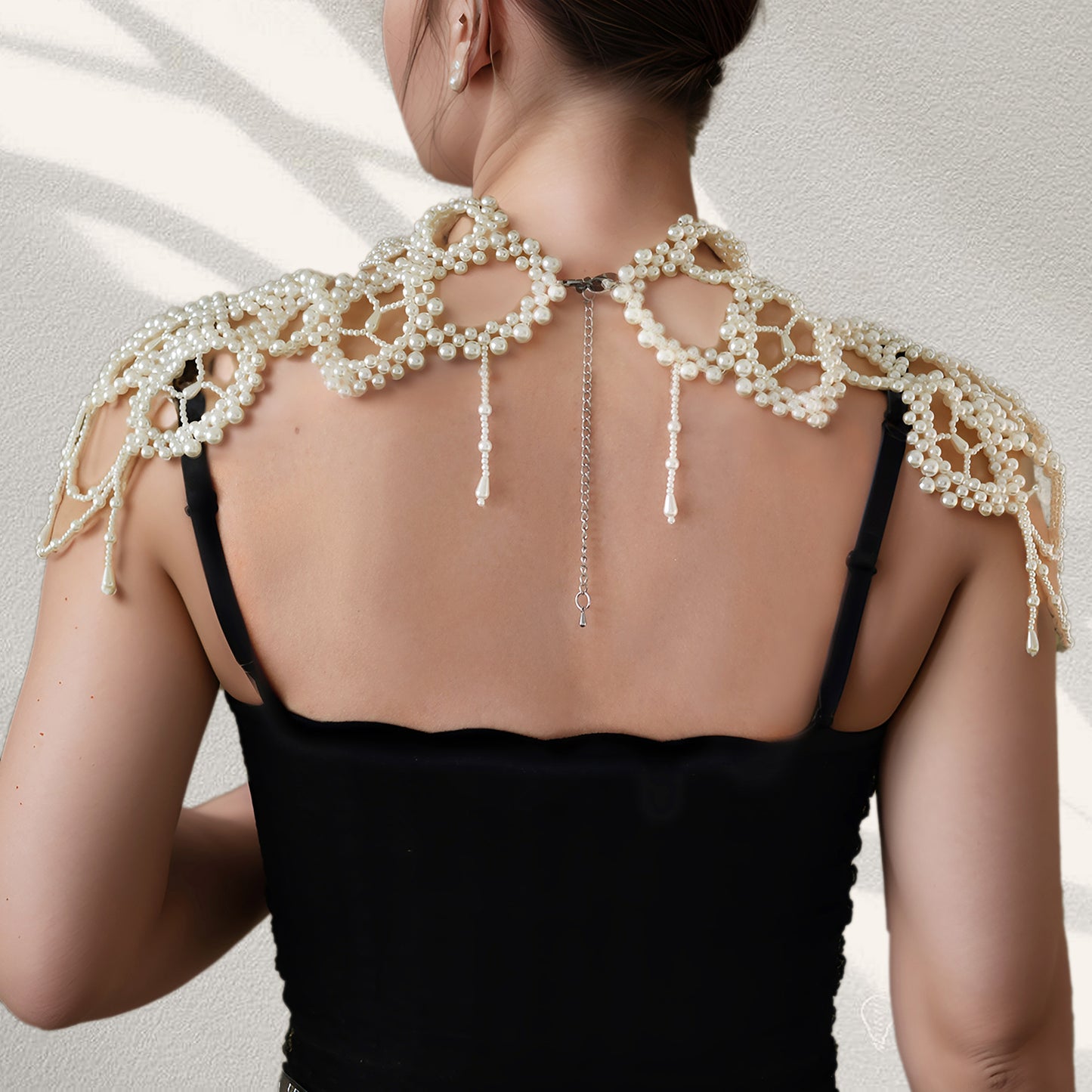 VG09 white pearl shawl