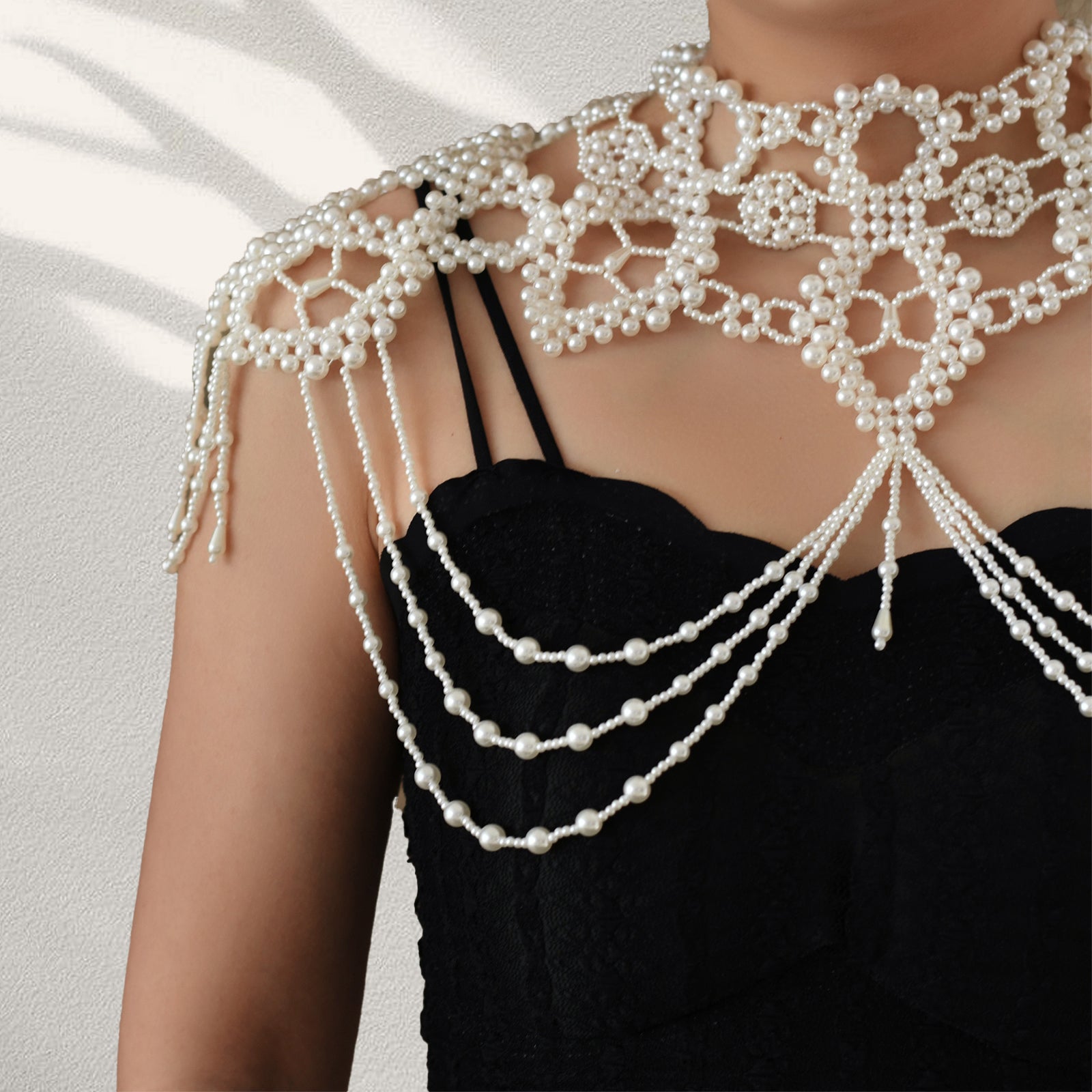 VG09 white pearl shawl