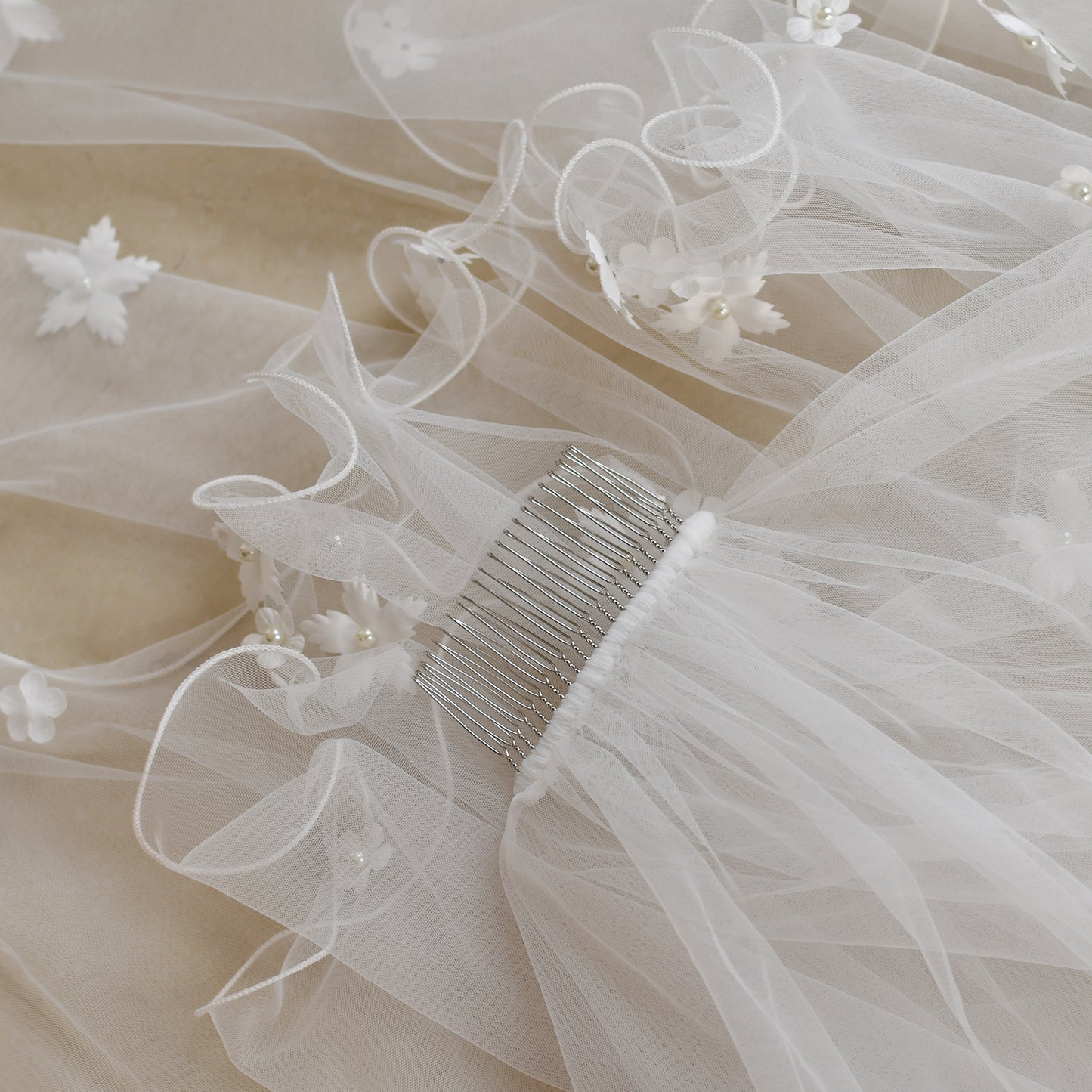 V283-IY1 red pearl mesh veil