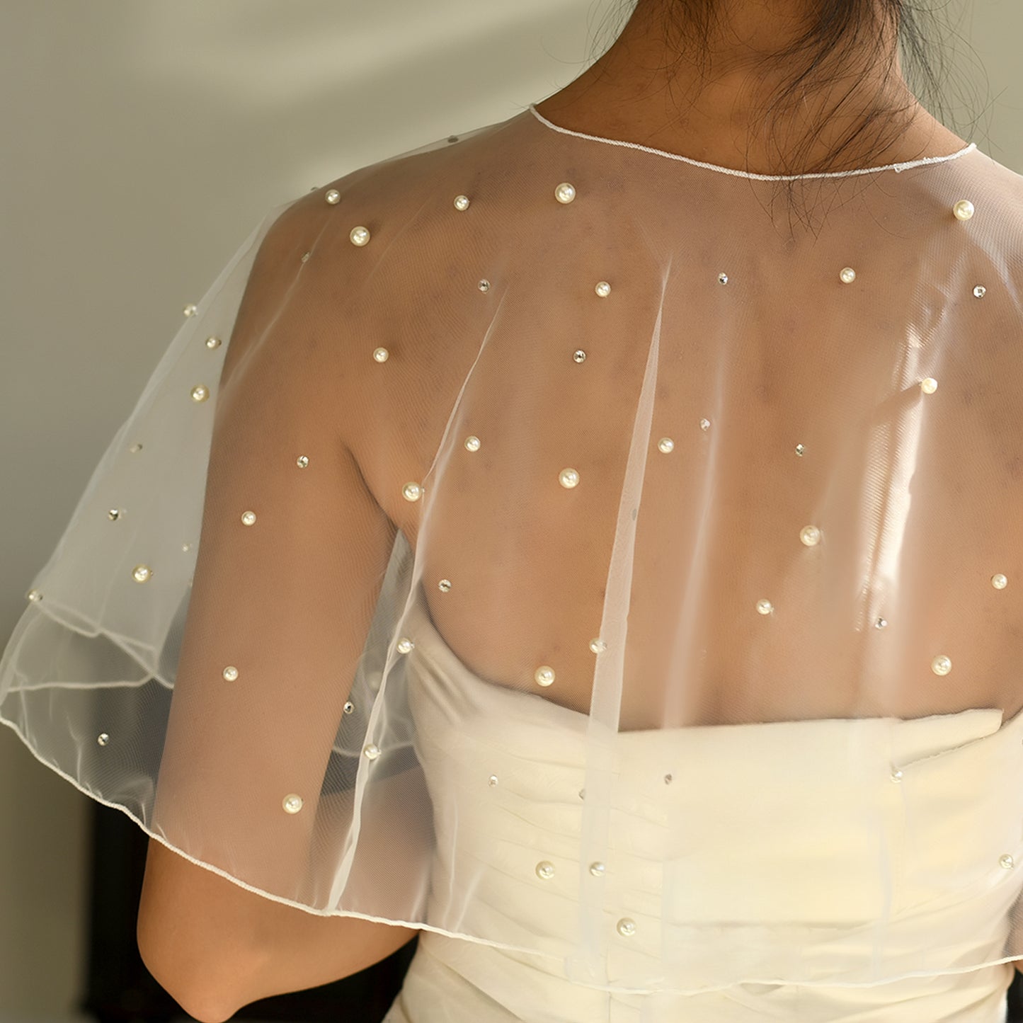BRIDELLA BMG02 Short Pearl Rhinestone Bride Shawl Wedding Accessories Woman Cape Short Coat Pin Fix Party Strapless Dress