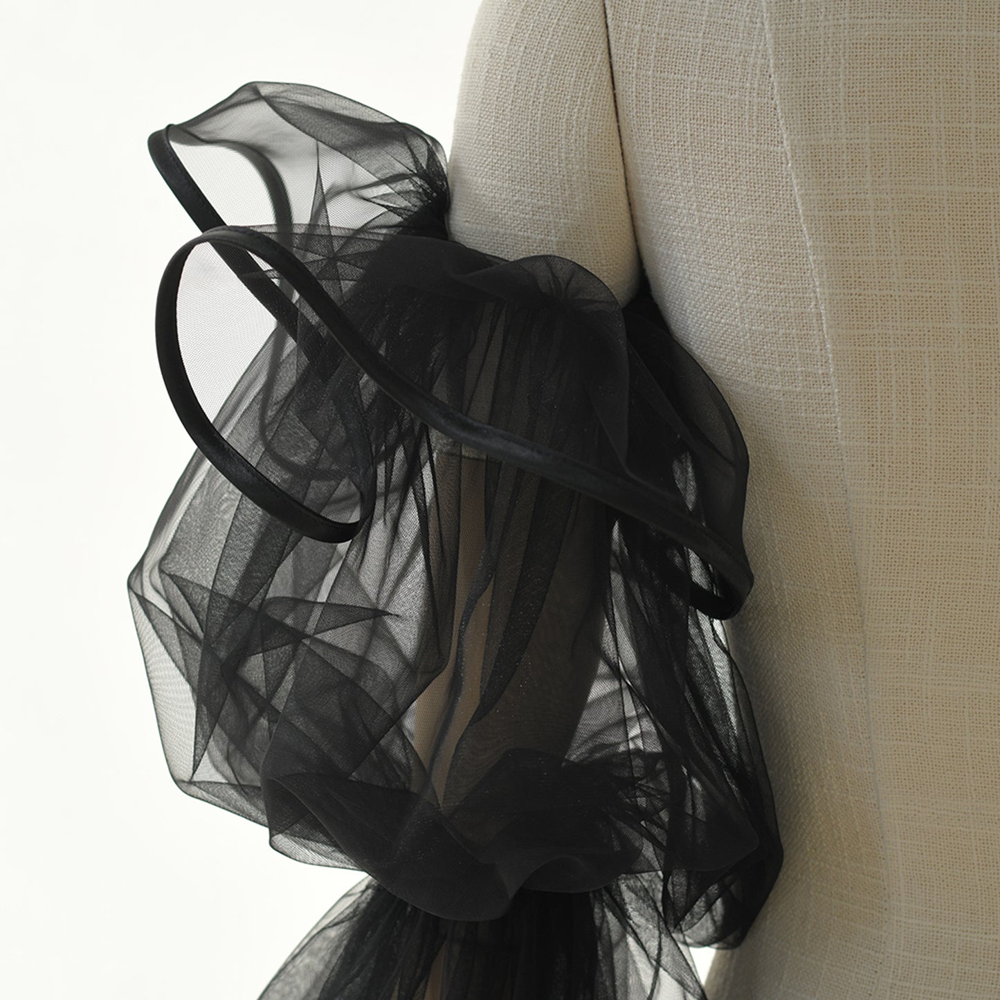 BRIDELLA BMM37  A Pair Of Lantern Sleeves Long Black Bridal Sleeves Satin Ribbon Hem Mesh Fingerless Gloves Romantic Flesh-Covering Wedding Dress With Detachable Sleeves