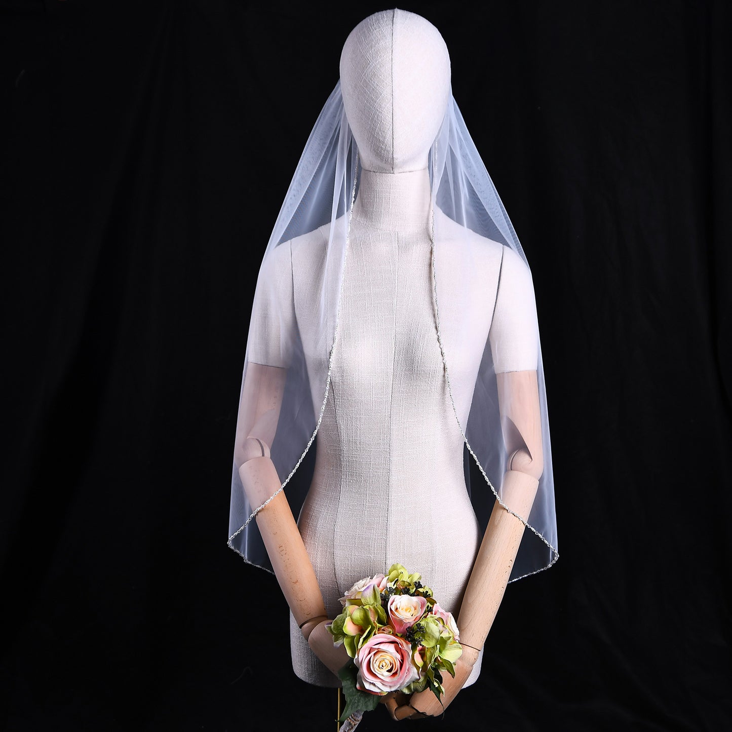 BRIDELLA BV107 1 Piece Handmade Crystal Beaded Bridal Veil With Comb Suitable For Weddings Parties Photo Shoots Fingertip Length