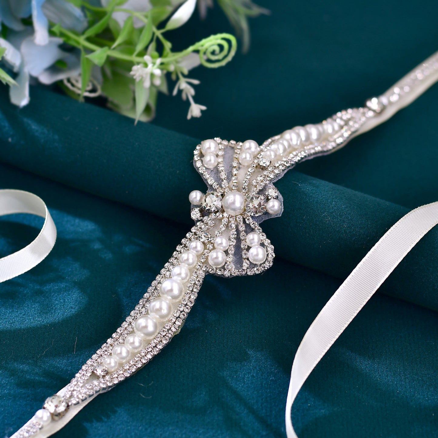 BRIDELLA BS97 Exquisite Bow Slimming Rhinestone Belt Compact And Fresh Silver Dress Belt