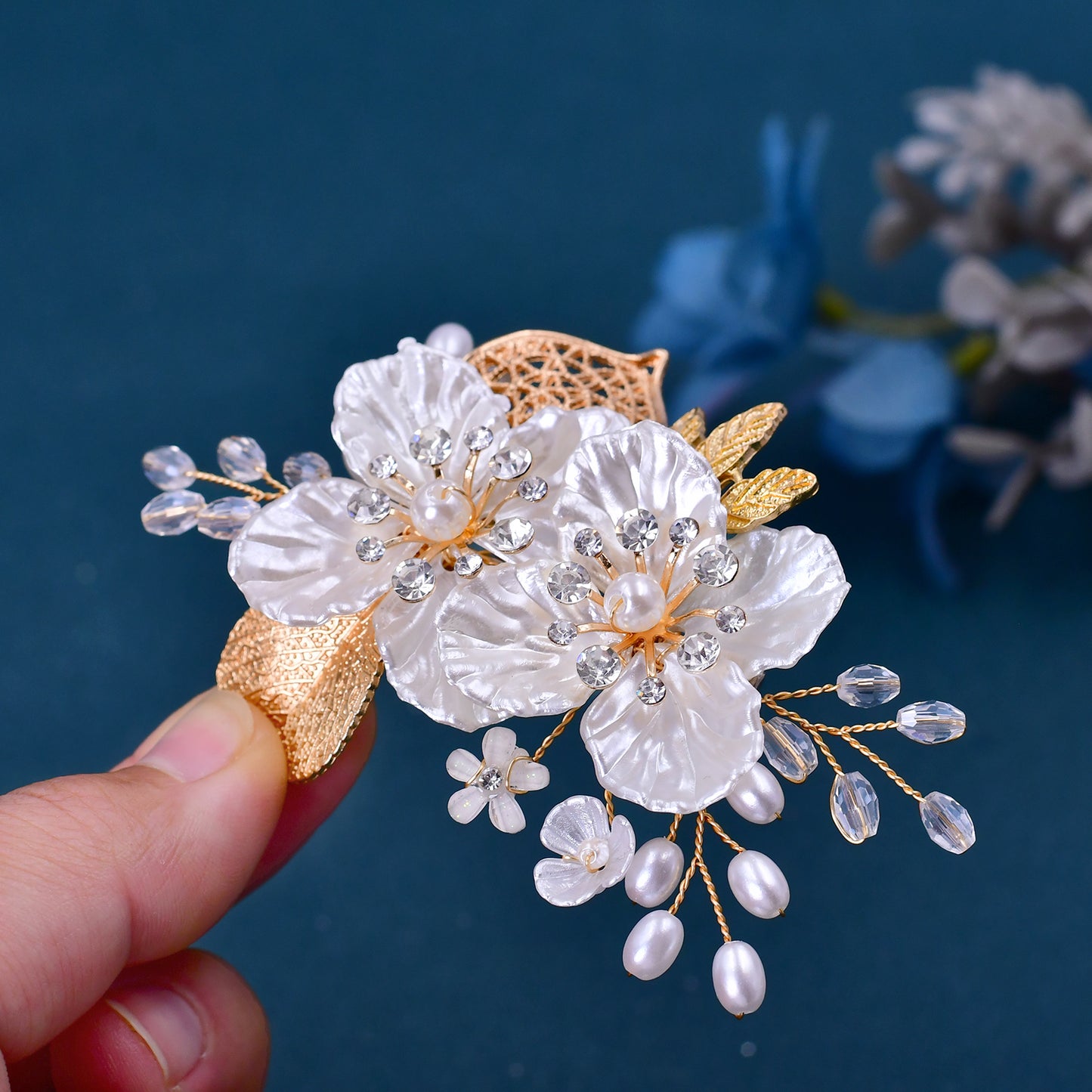 BRIDELLA BHP269 Golden Hollow Leaf Hair Clip Shell Petal Wedding Hair Accessory Handmade Bridal Headpiece Hair Clip