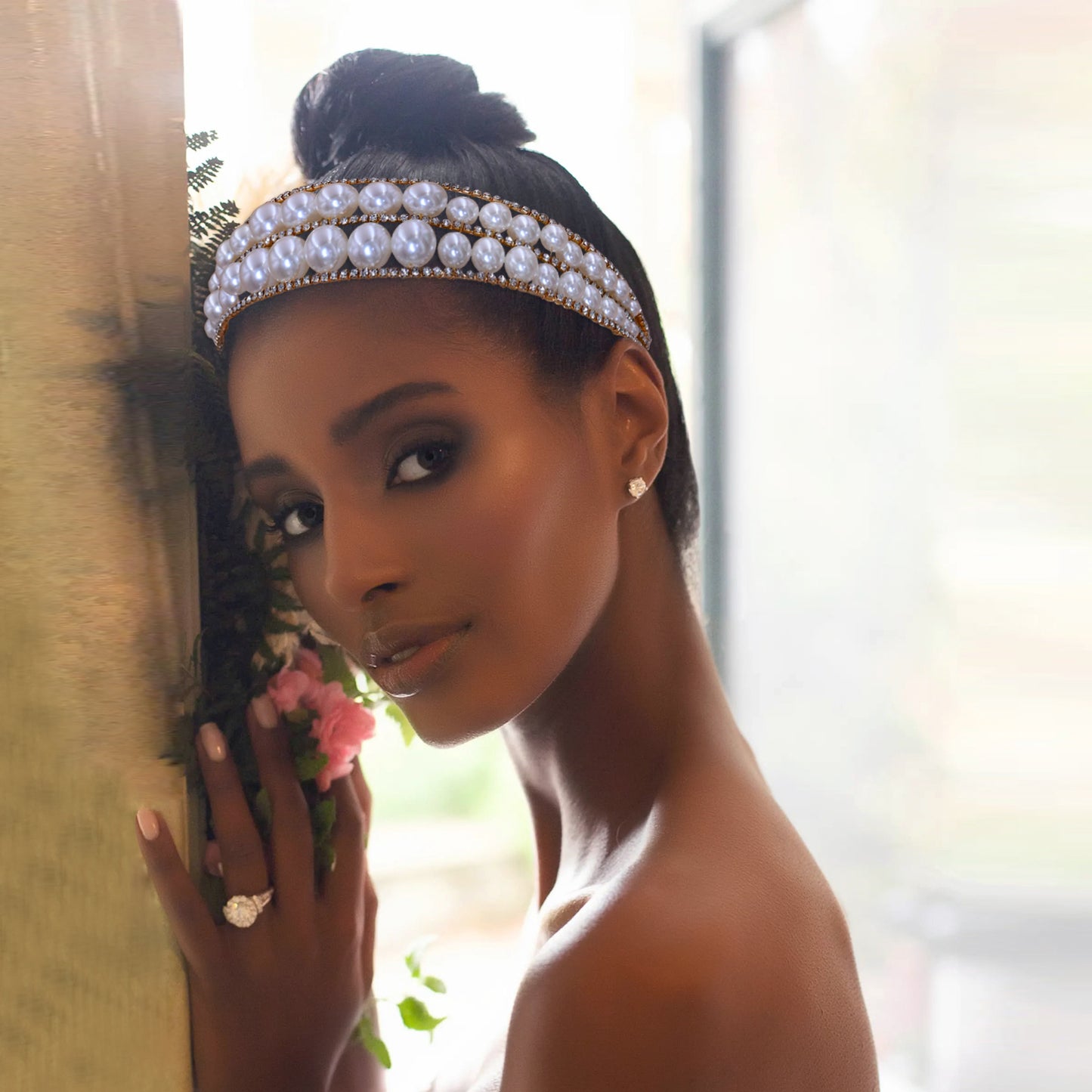 BRIDELLA BHP400 Queen Headband Pearls Tiara and Crown Handmade Wedding Hair Accessories Women's Rhinestone Hair Hoop Jewelry
