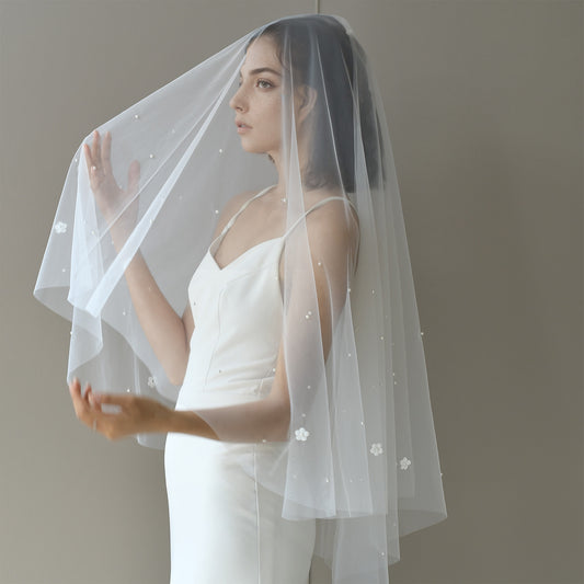 BRIDELLA BM69 Short 3d Flower Decoration Bridal Veil With Hair Comb Can Cover The Face Outdoor Lawn Wedding Accessory