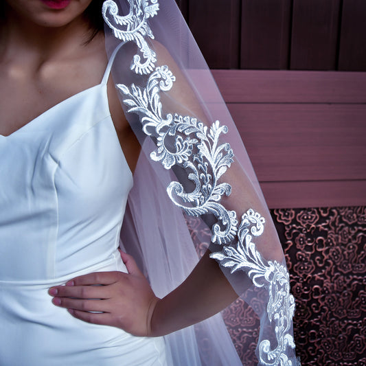 M45-W red pearl lace hair comb