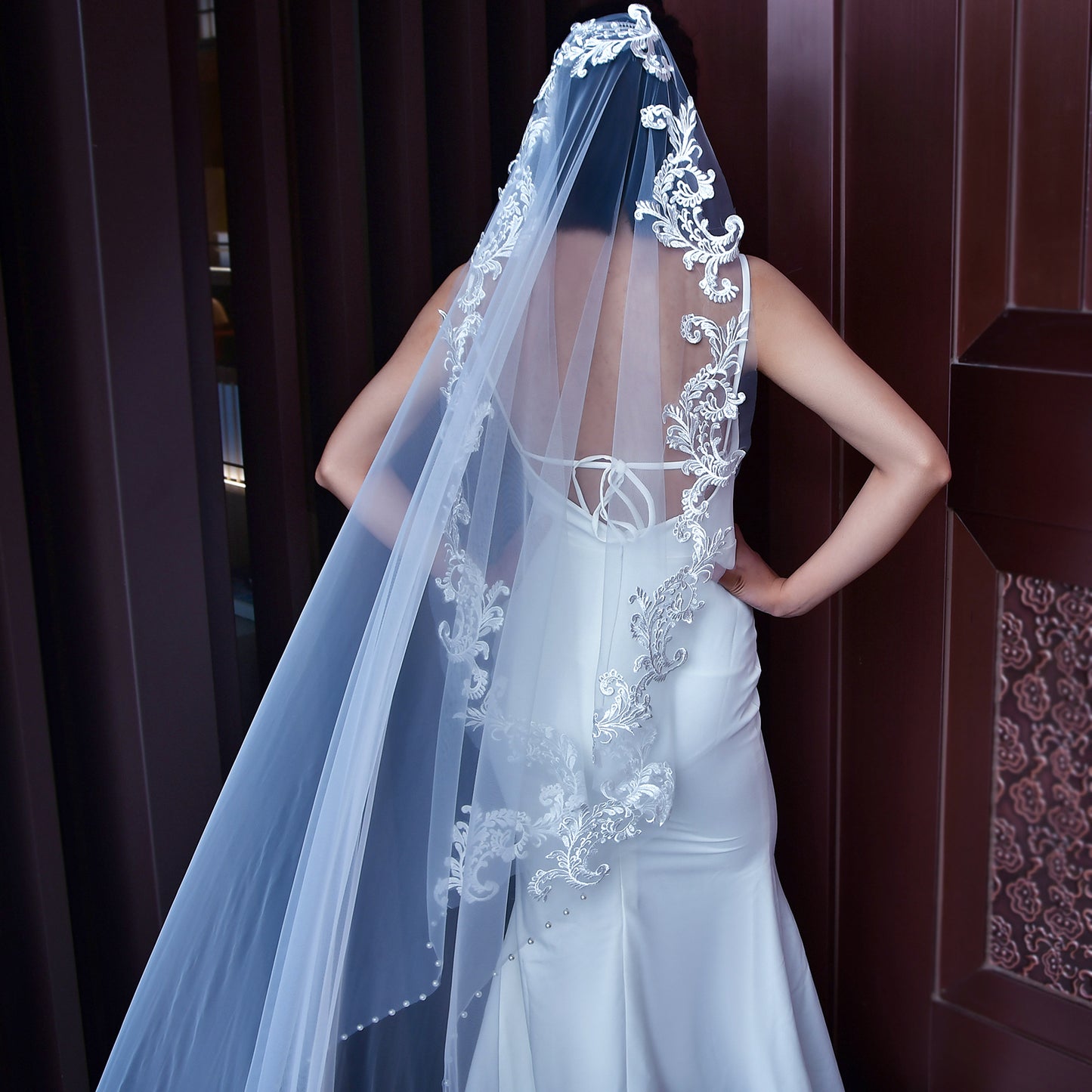 BRIDELLA BM45 Long Tailed Embroidered Edge Bridal Veil Without Hair Comb Bridal Accessories Women's Outdoor Lawn Photography