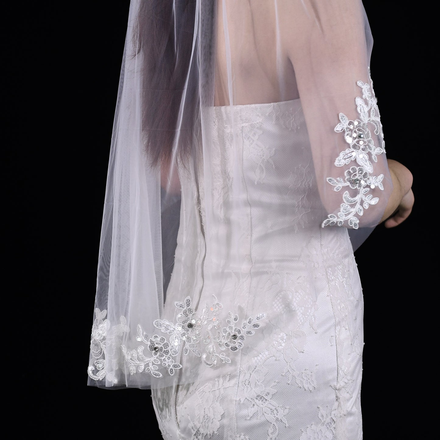 BRIDELLA BV49 Exquisite Bridal Lace Applique Short Veil Made Of Soft Mesh Material Pure Transparent Tulle