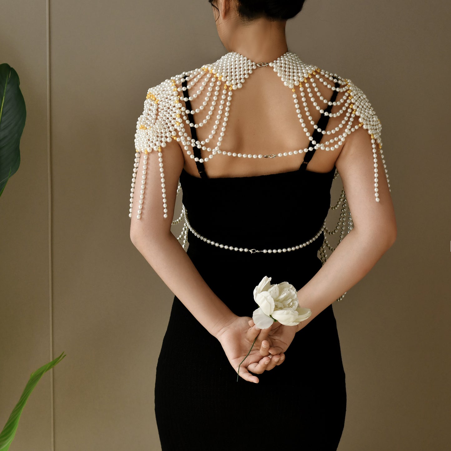 BRIDELLA BVG66 Bridal Short Tassel Shawl Imitation Pearl Handmade Beaded Women's Holiday Party Accessories
