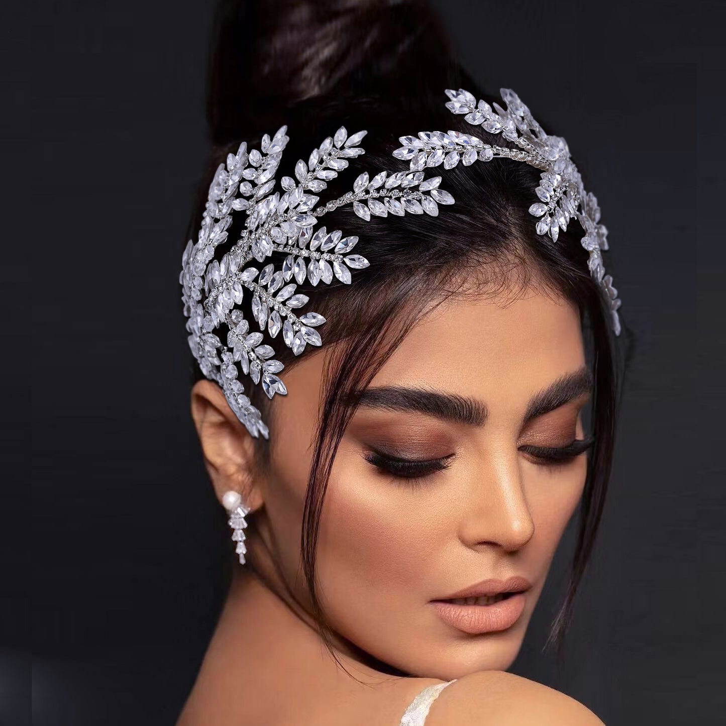 BRIDELLA BHP418  Shiny Crystal Crown and Tiara Wedding Bridal Hair Jewelry Accessories Headpiece Bridal Headband Woman Headdress
