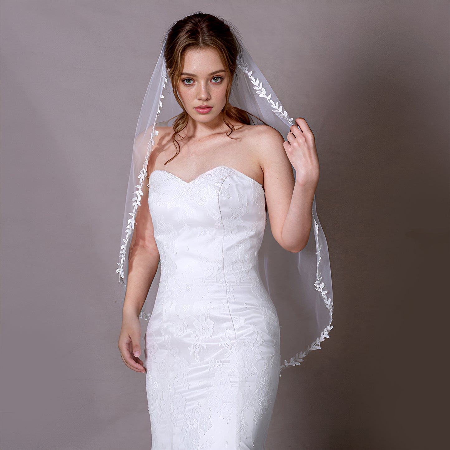BRIDELLA BV129 Classic White Wedding Veil Single Layer Fingertip Length With Leaf Lace Embroidery Border Bridal Veil With Comb