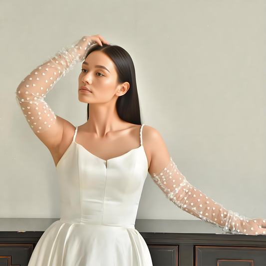 BRIDELLA BG33 Bridal Gloves White Mesh Long Sleeves Heart-Shaped Wave Embellished Sleeves High-End Wedding Dress Accessories Sleeves
